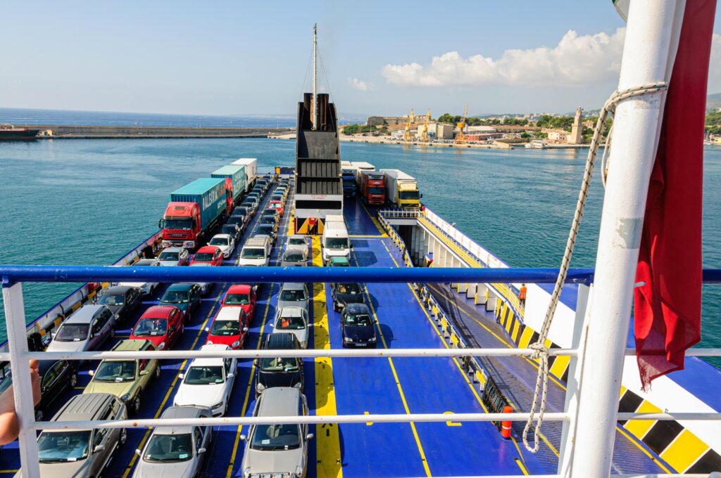 Professional car cargo shipping from Dubai to Netherlands